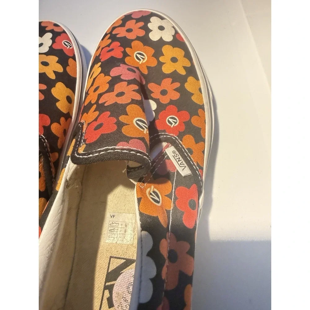 Vans Classic Slip-On Sneakers Mens 10.5 Women 12 Black Retro Floral Print Canvas